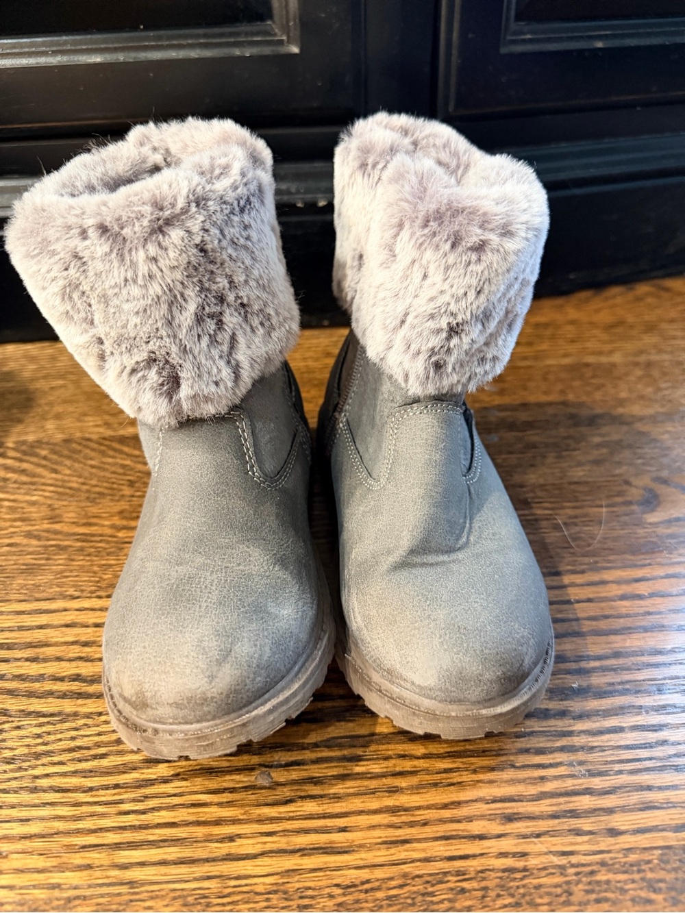 OshKosh B'gosh Gray Faux-Fur Cuffed Kids Boots